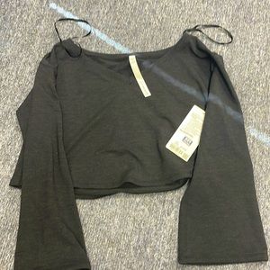 Show your depth long sleeve crop